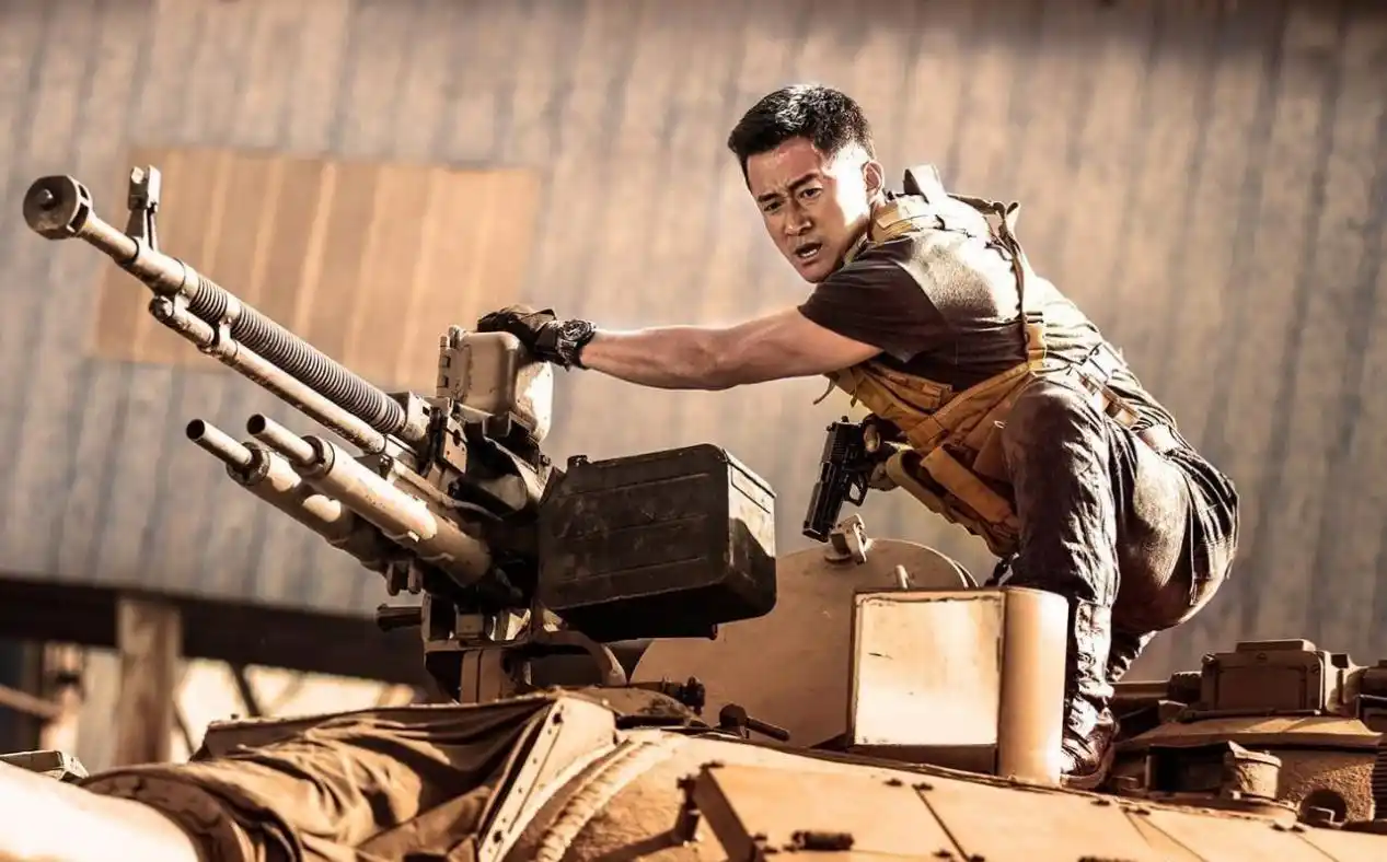 炮弹战狼2中主角用床垫弹簧网接住rpg炮弹现实中能做到吗