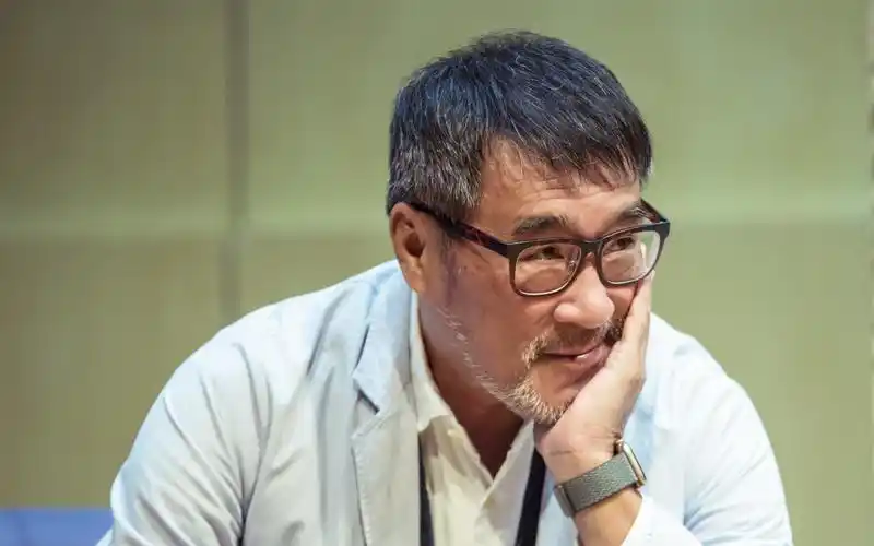 李宗盛:爱情少尉【我是一个爱情的少尉,前来攻占你心中的堡垒】