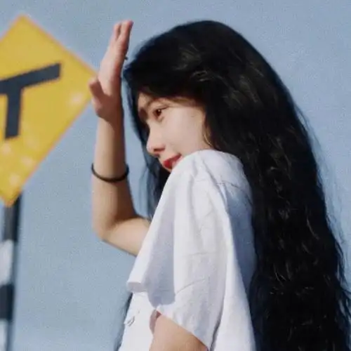 头像| 女生:成为可以照亮这个世界的大人吧