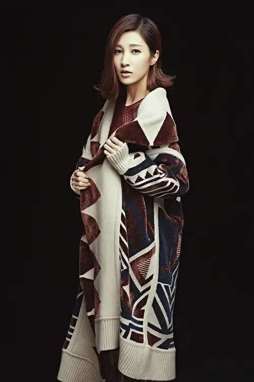 王倩一高冷写真曝光