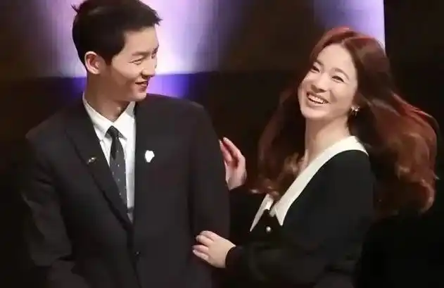 宋仲基|宋慧乔|离婚_新浪新闻