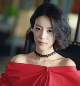 漂亮的李慧珍夏乔李溪芮同款 个性韩国简约皇冠镂空水滴圆圈项圈短款