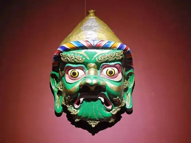 中华名片感受非遗听藏戏悟朝圣香客的面具文化