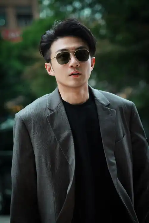 240529 下班#披荆斩棘#    @演员李泽锋