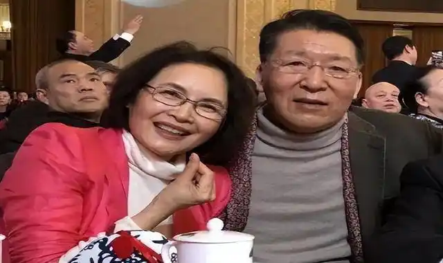 演员|她从雾中来|杨晓丹|宋晓英|傅艺伟_网易订阅