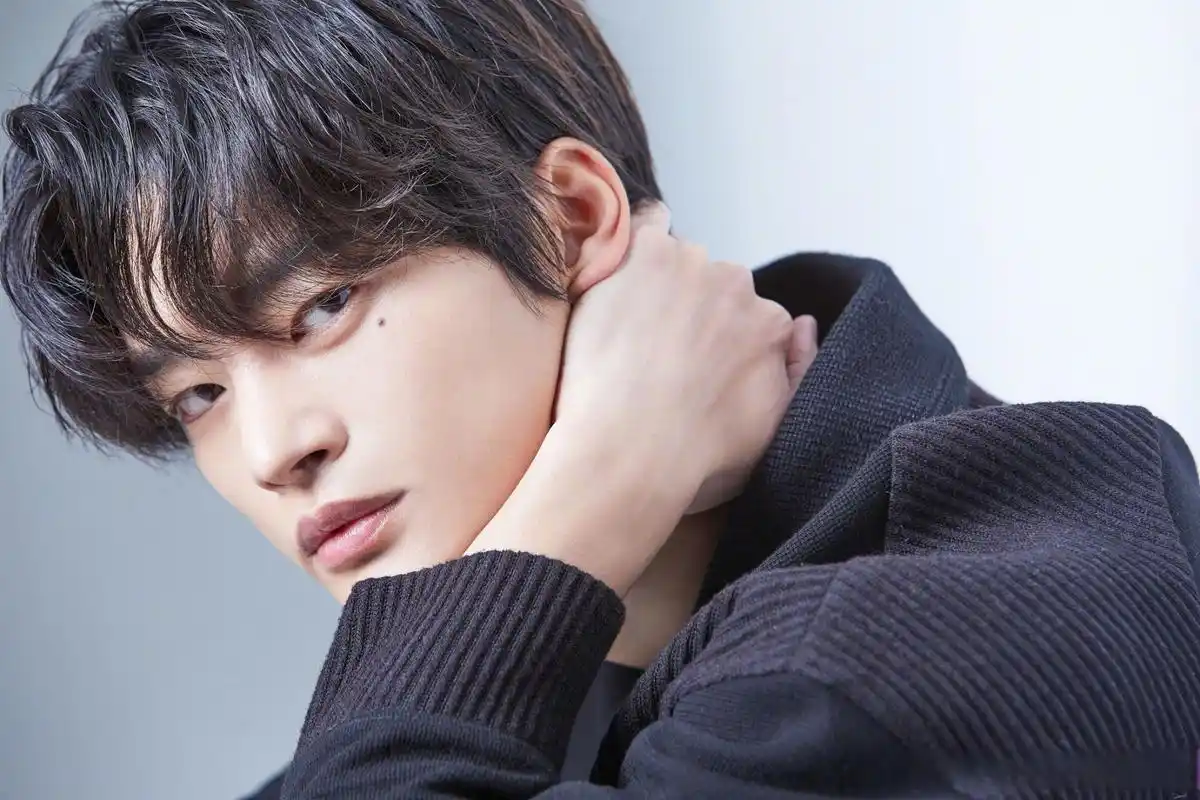 徐仁国# 日本杂志采访图