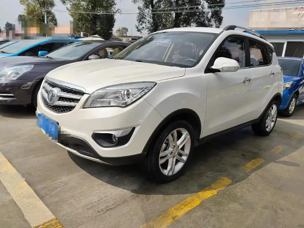 长安cs35自动挡.2015年9月 审车保险明年 一手5万公 - 抖音