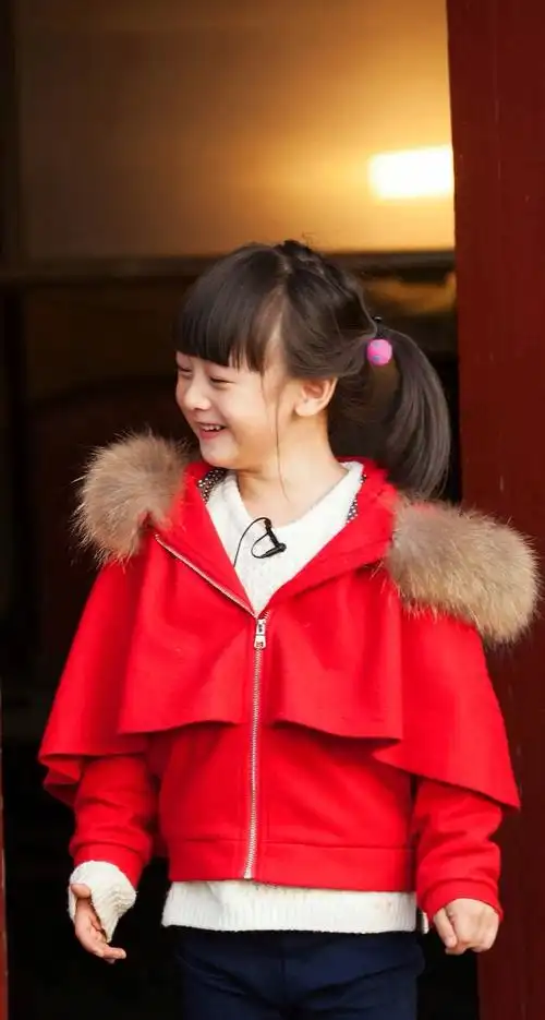 田雨橙可爱照片高清手机壁纸7441392