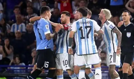 阿根廷2球不敌乌拉圭,梅西的球队暴露三大问题|美洲杯|世界杯|贝尔萨