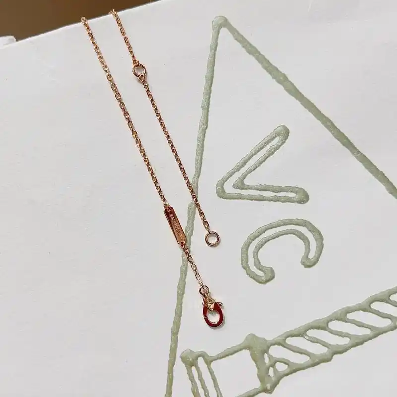 vca梵克雅宝perlee玫瑰金万花筒项链圆筒型 vca梵克雅宝perlee玫瑰金