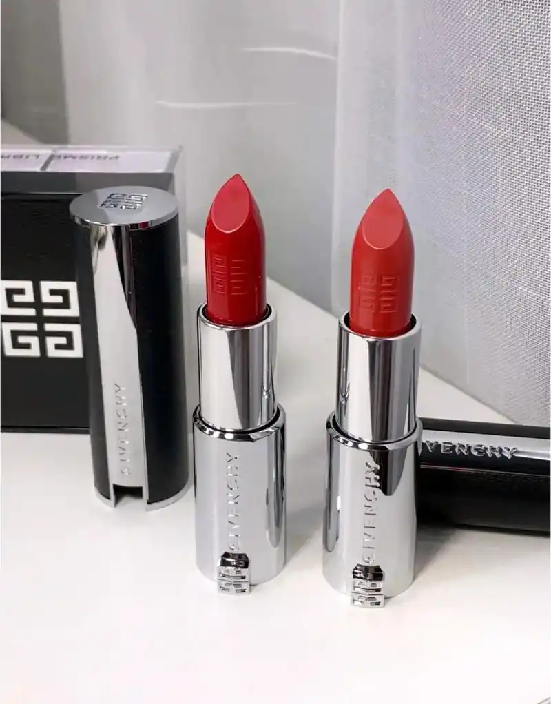 纪梵希小羊皮高定禁忌唇膏~质地顺滑.#创作灵感~纪梵希小羊皮 - 抖音