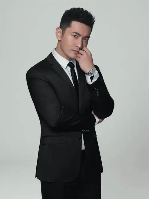 黄晓明帅气拍摄全新的tissot天梭ballade宝环系列腕表广告.