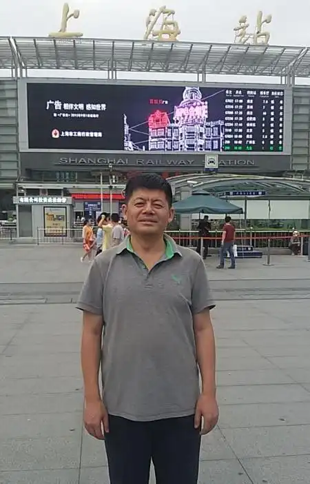 经历4次高考50岁黑龙江大叔为何一定要圆大学梦问他吧