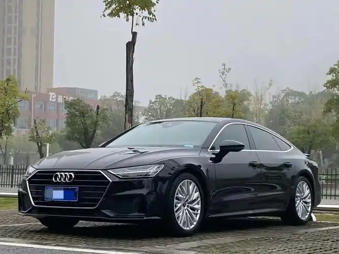 奥迪a7!45tfsi臻选版!新车指导价62.3 - 抖音