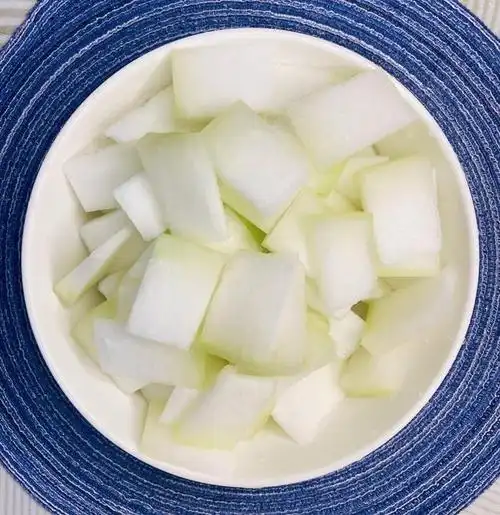 我觉得越简单的菜越难做,冬瓜做的好真的超级入味好吃,来分享一下做法