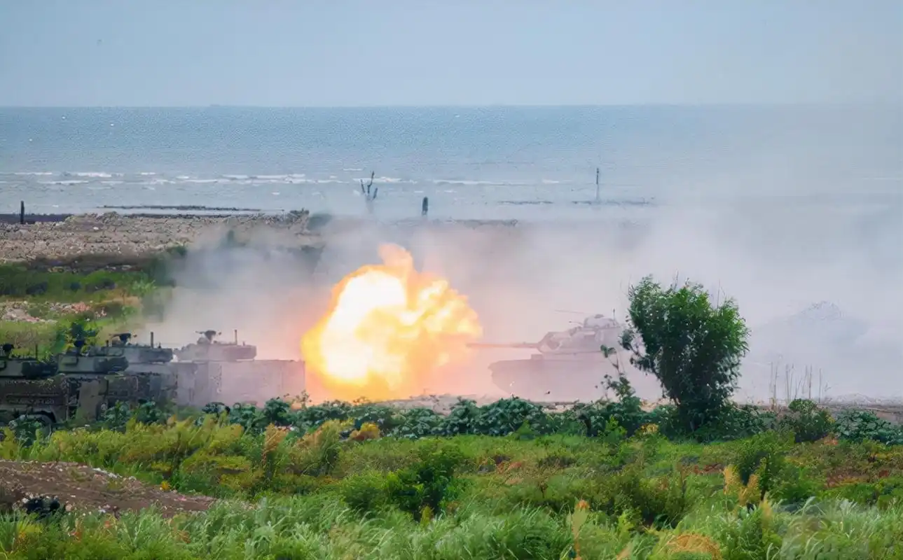 美国保卫台湾之战是自杀!美前情报官员:介入台海战争需90天