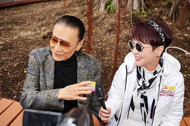 谢贤:娶台第一玉女和第一届港姐冠军,给前女友两千万分手费!