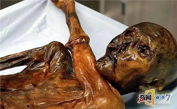 五千年前的木乃伊,尸体保存完整,但死法很神秘