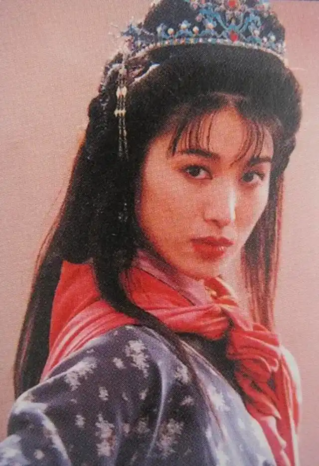 原创郑爽:被誉为"最美扈三娘",如今被人遗忘,54岁还没结婚