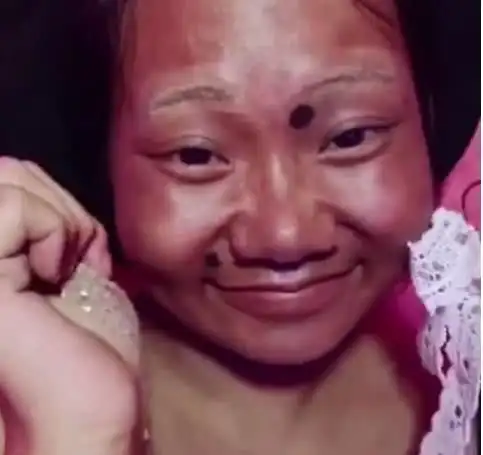 "邋遢"大脸妹为见小哥哥,化妆变身森系少女,网友:初恋的感觉