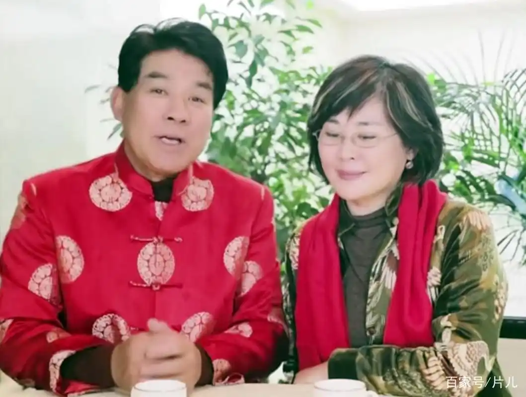 朱时茂丛珊罕见同框,首次回应现实中为何没成为夫妻