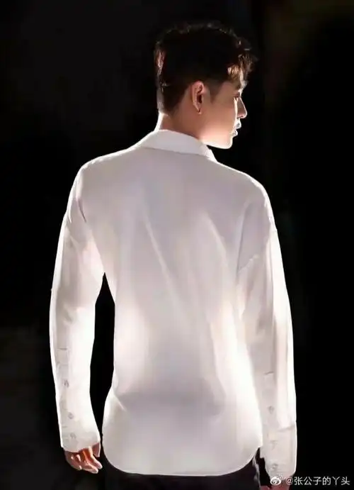 张云雷舞台上的哪个动作最吸引你?