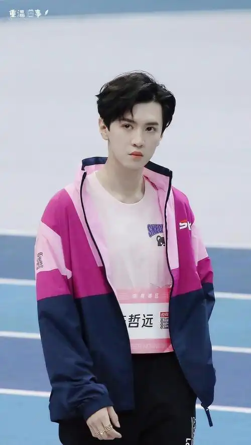 陈哲远射箭场上的眼神凌厉霸气永不服