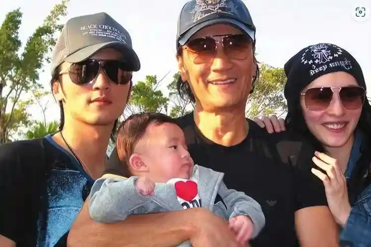 黄多多家庭因素之交往岁教练和炫富争议,引热议_谢振轩_张柏芝_谢霆锋