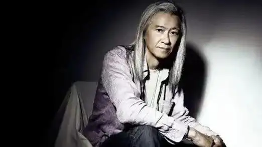 林秋离说"我跟熊美玲什么都谈,就是不谈恋爱,因为我们不需要谈.