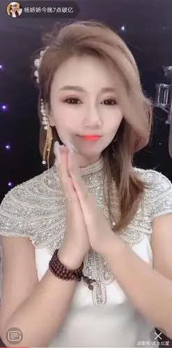 音乐之花,绽放在八月,歌手杨娇娇跻身亿万网络歌手行列