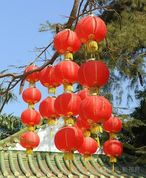 喜庆的中国红灯笼