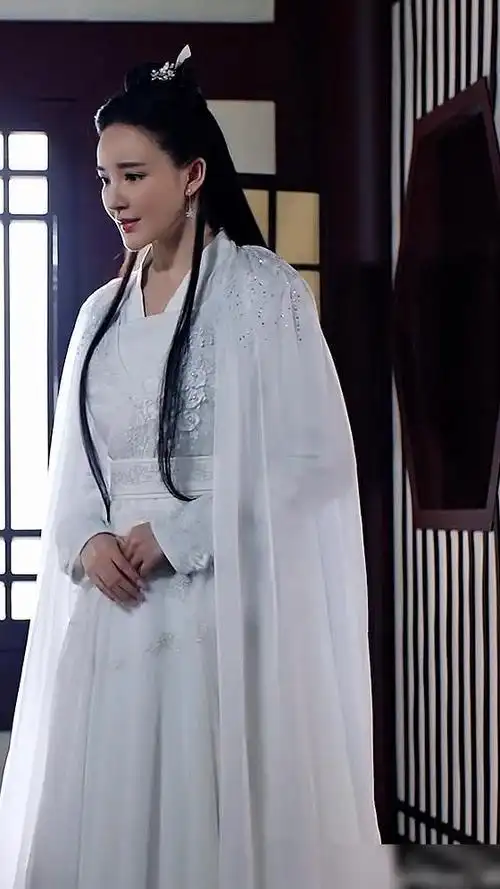 《三生三世枕上书》"姬蘅"服饰盘点,蓝色最美,但脸太僵硬了!_网易订阅