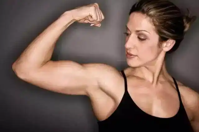 如果你身边有一位肌肉女 那你太幸运了 请像国宝一样珍惜她 ▼