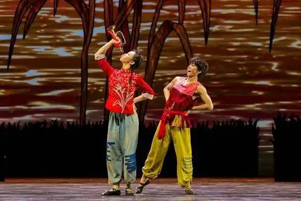 原创儿童剧《小军号》成都"吹响"红色记忆|小军号_新浪财经_新浪网