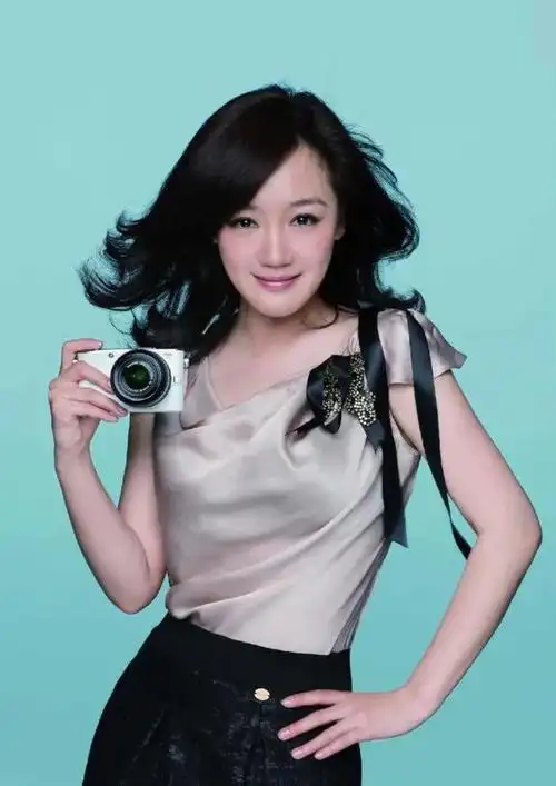 薛佳凝,15张精致的照片_网易订阅