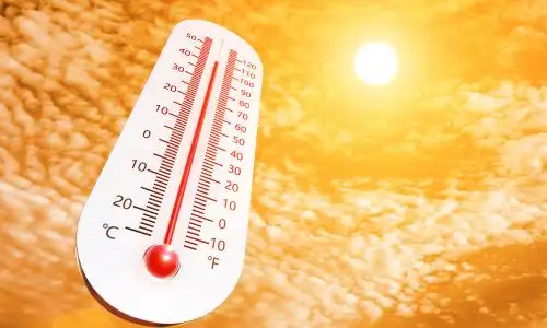 炎热酷暑里数值爆表的温度计