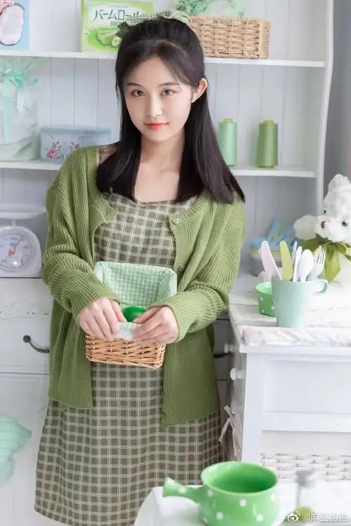 模特约拍本人160cm,体重92斤,最近空闲时间比较多