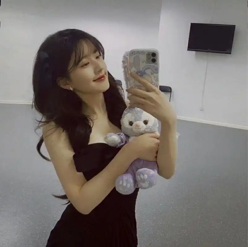 每日头像|赵露思神仙头像909799 "芸芸众生,碌碌凡世,赵露思