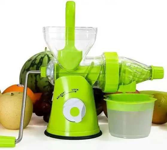 手动家用榨汁机,采用食品级塑胶材质,对人体无害,可放心使用