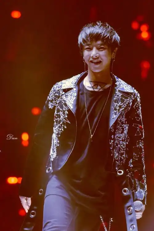 年度十大星动超话##超话大赏##华晨宇##华晨宇美貌大赏