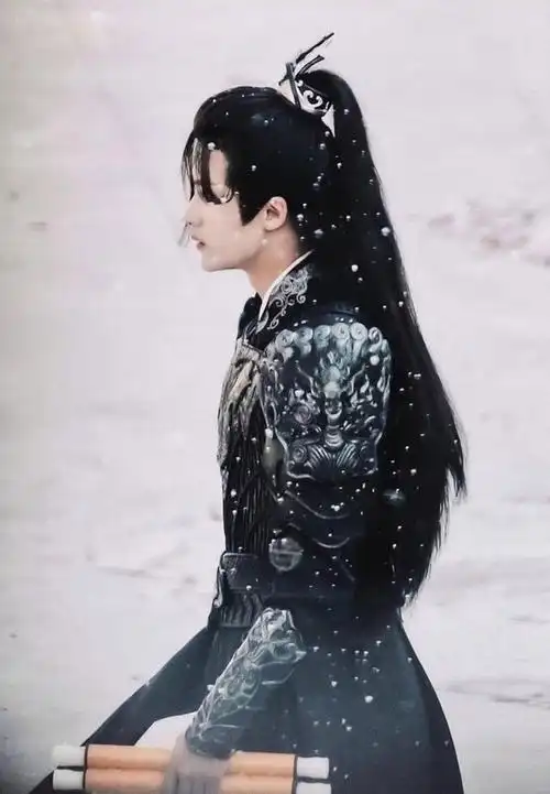 2021耽改剧古装男神2:陈飞宇饰演《皓衣行》墨燃