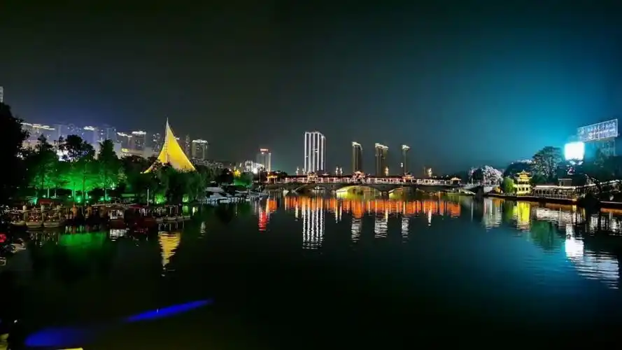 江苏省泰州市一夜景