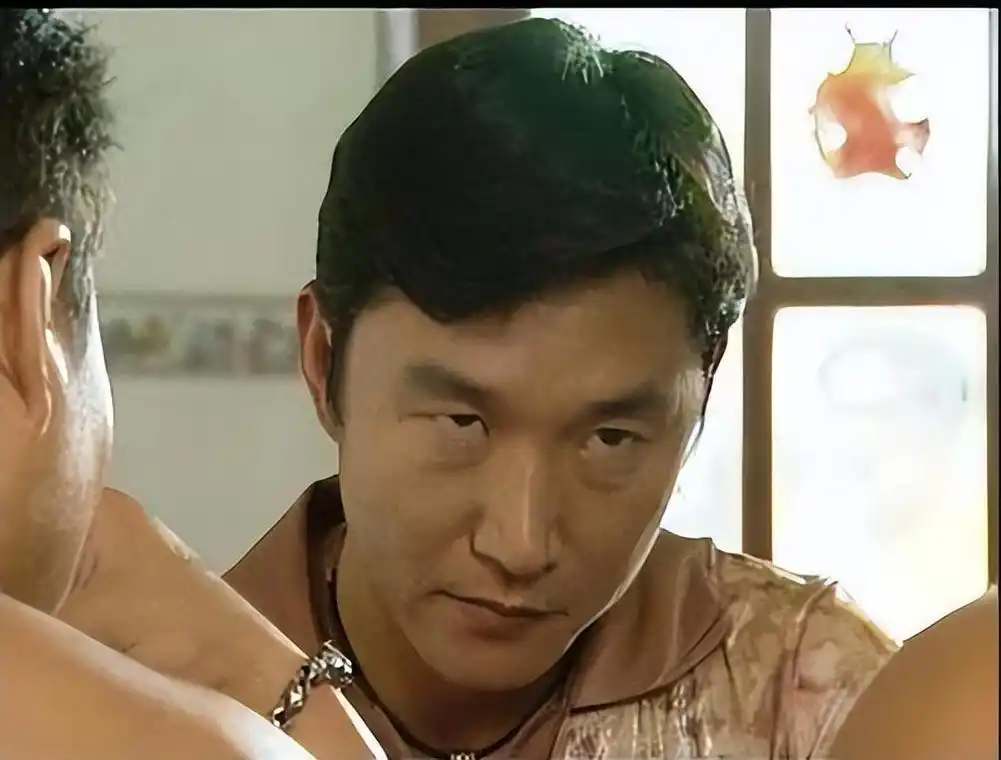 演员赵燕国彰走红后娶瑞典妻子如今恩爱25年生下混血女儿