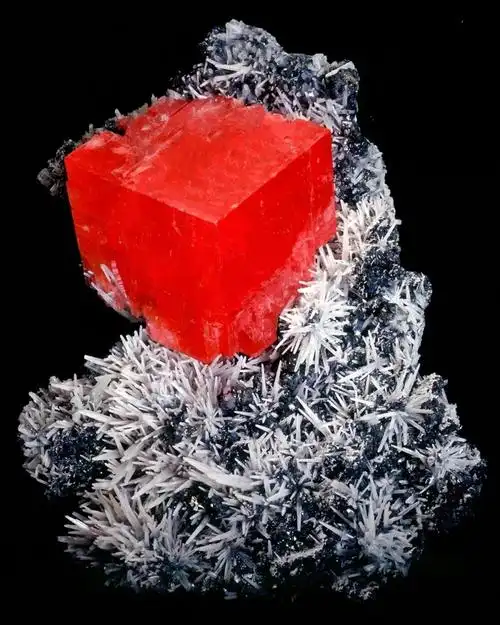 百张红色矿物美图庆周年