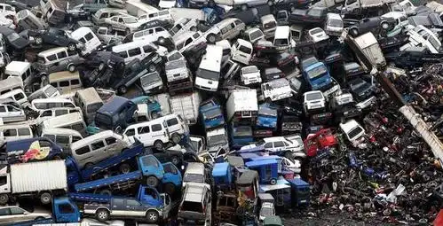 车辆的使用年限也是很多人都关注的,不然买了车之后,没过多久就报废了