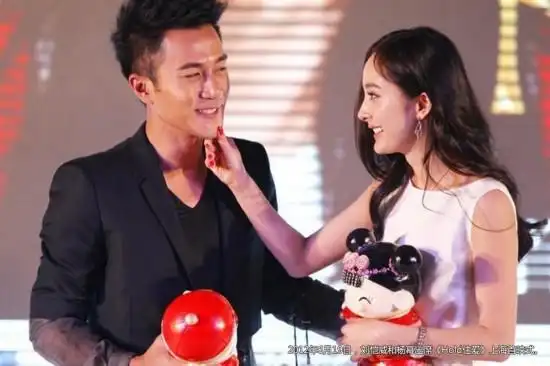 揭秘杨幂老公刘恺威成名路:整容改变命运【14】