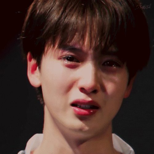 哭唧唧的小包子