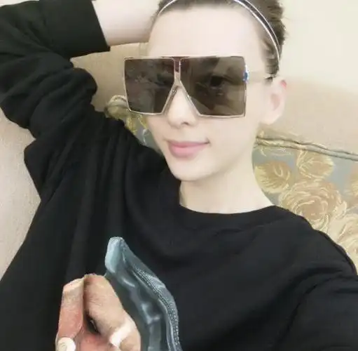 和薛之谦生子后首次现身!看到素颜的高磊鑫后,网友:怀疑人生!