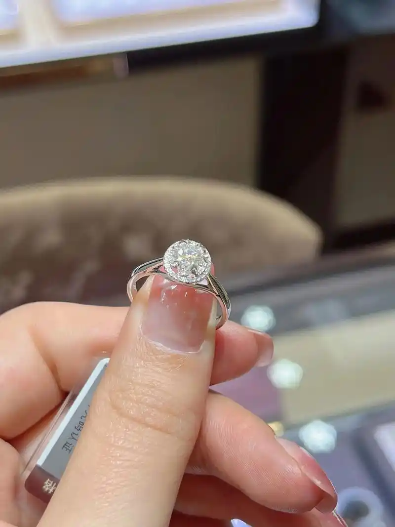 七夕礼物之金伯利钻戒分享第二弹.七夕快到了  还不快带着你的 - 抖音