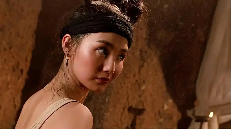 一部28年前的经典电影,年轻时的张曼玉,泼辣妩媚展现的淋漓尽致